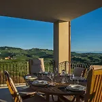 Vitae Tatil Evi Castiglione Falletto