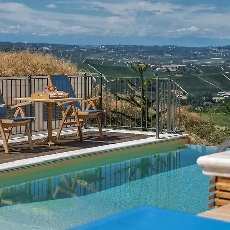 Holiday home Vitae Castiglione Falletto