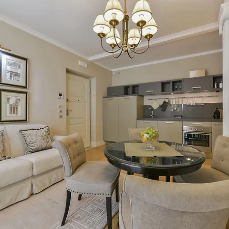 Vitae * Castiglione Falletto