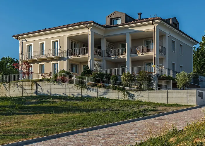 Vitae * Castiglione Falletto